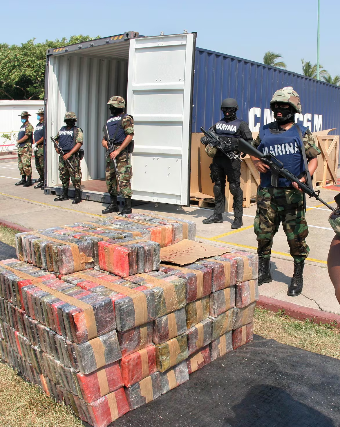 SCJN avala que Marina tome control administrativo de puertos