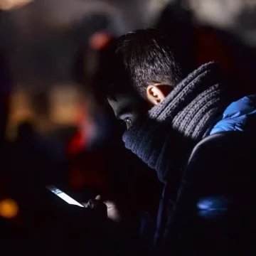 Investigan a Pornhub y otras webs porno por no proteger a menores