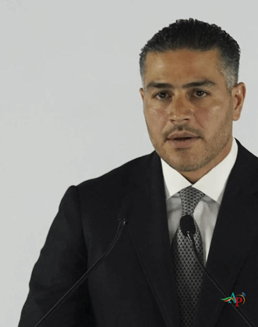 Cárteles mexicanos reclutan sicarios colombianos, revela Harfuch