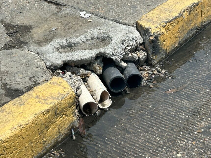 Más tardan en clausuralos que Walmart a seguir contaminando con aguas negras