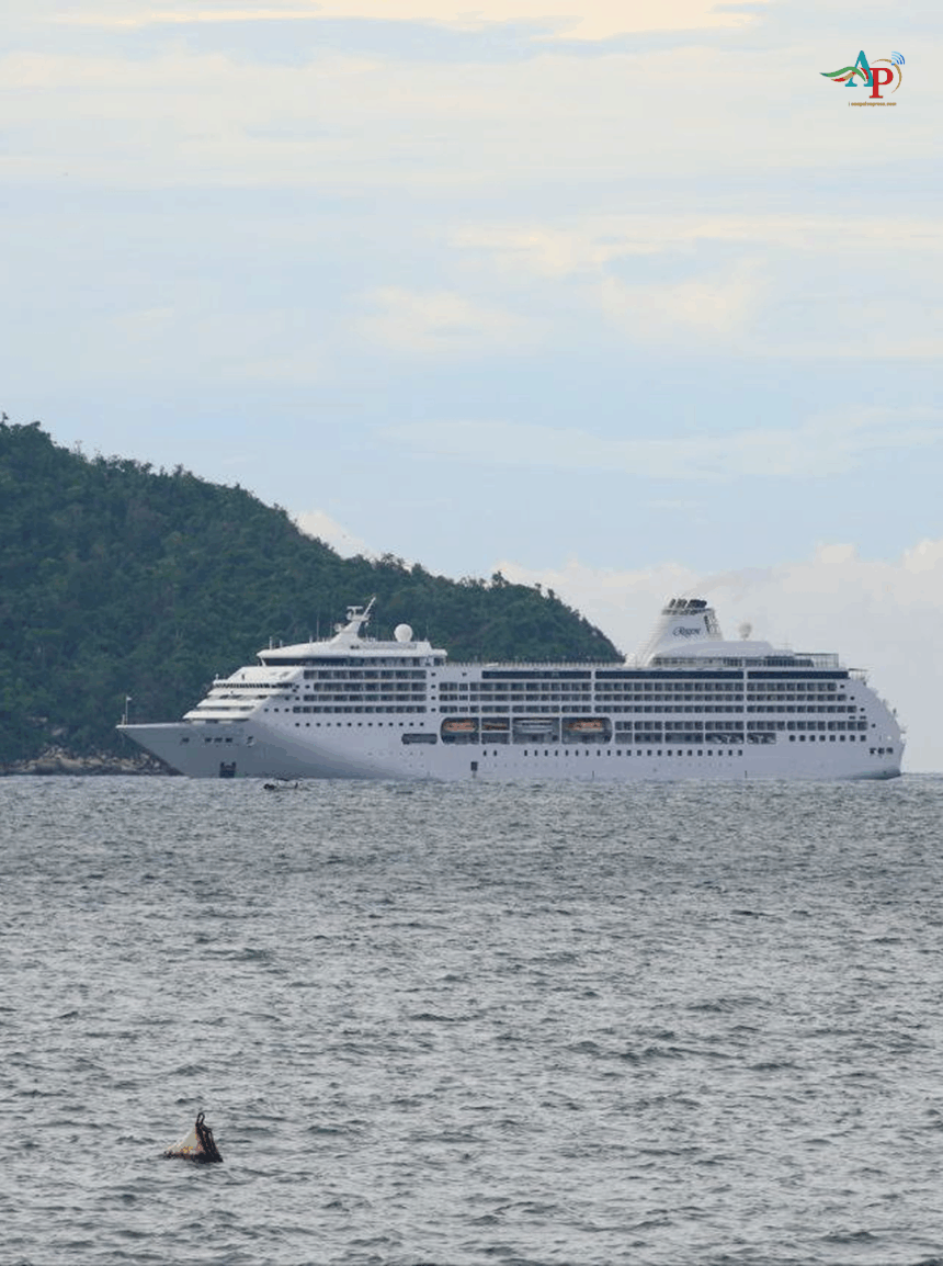 turismo de crucero acapulco Arribó a Acapulco el crucero MS Seven Seas Mariner