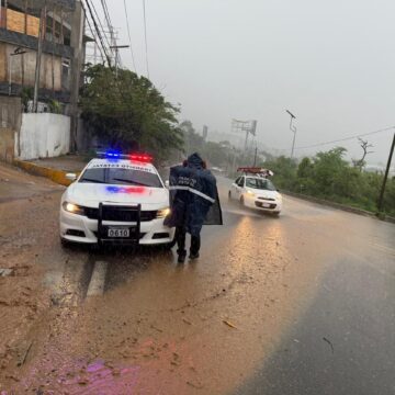 Vigila Tránsito Estatal la Av. Escénica de Acapulco
