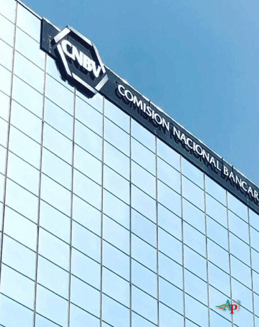 Multan a financieras acusadas por EU de lavado de dinero