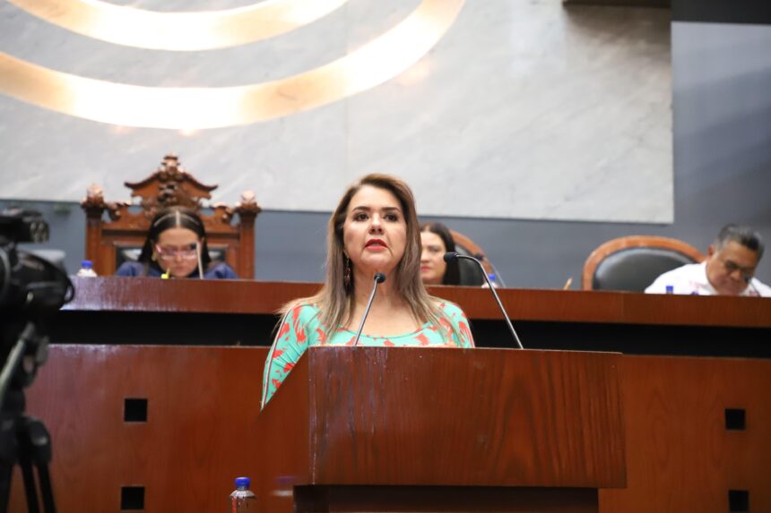 ericka lhurs Erika Lhürs propone seguir por oficio embarazo de menores