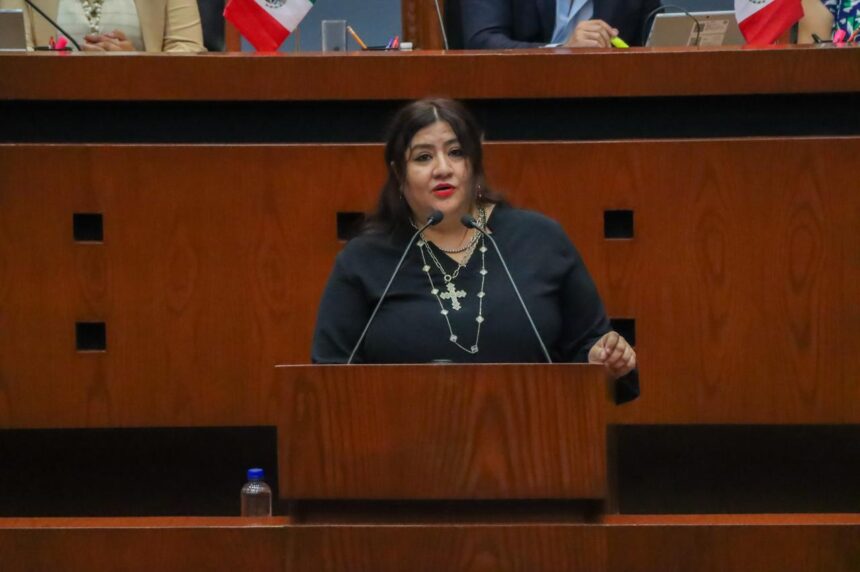 Seguro de vida obligatorio a policías que sufran incapacidad, propone Diana Bernabé