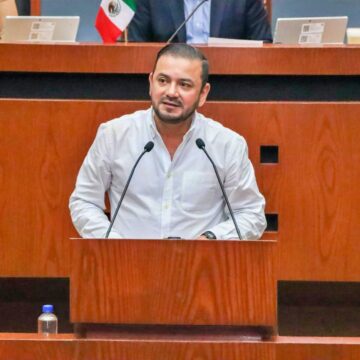 Proponen sanciones más severas por desaparición de expedientes oficiales