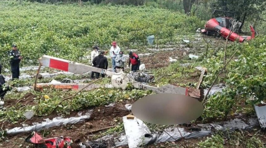 Fallecen 2 personas tras desplome de helicóptero en Estado de México