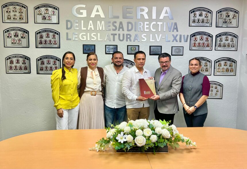 Mesa Directiva y Jucopo reconocen a alcaldes por rendición de cuentas 2024