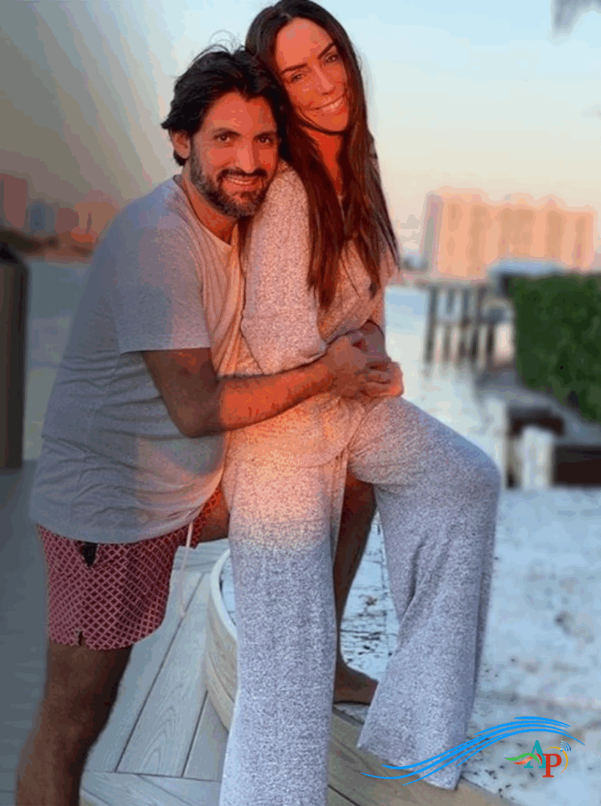 Detuvo ICE a Víctor Puga, marido de Inés Gómez Mont