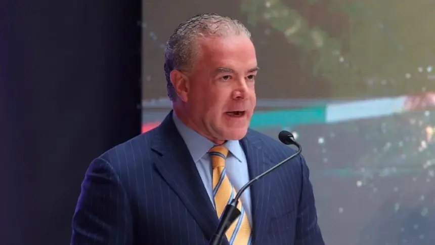 Dueño de Miss Universo cobró mil 195 millones en Pemex