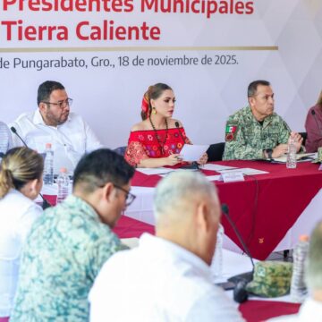Fortalece Evelyn Salgado coordinación con alcaldes de la Tierra Caliente