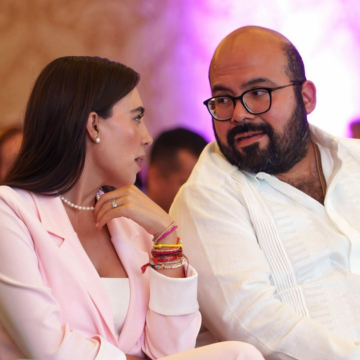 Acompañó Ricardo Salinas a secretaria de Turismo federal a inauguración del Tianguis Turístico 2026