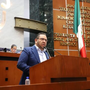 Piden sustituir camionetas de redilas en el transporte público