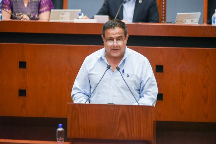 Presenta diputado reformas y adiciones a la Ley de Salud estatal