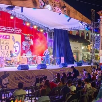 Taxco se viste de teatro y cultura alarconiana