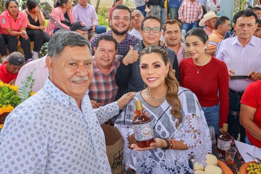 Evelyn Salgado y Rosa Icela Rodríguez llevan ‘justicia’ alimentaria a la Montaña