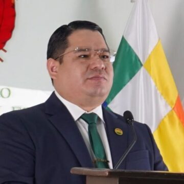Acusan a fiscal boliviano de liderar banda criminal