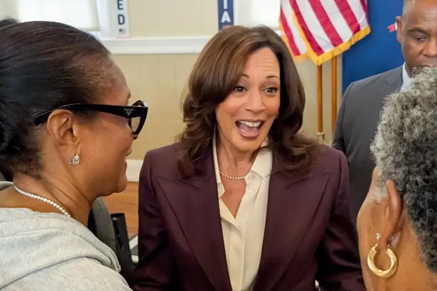 kamala harris Kamala Harris pide votar «tiranía» de Trump